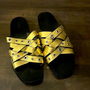 Rag & Bone black and gold flat sandals size 40. Like New!